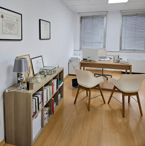 Centro de Psicología Cristina Galbarro