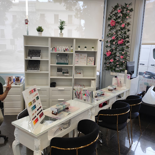 LA FLORIDA | Peluquería & Manicura